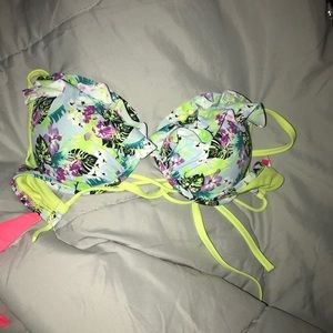 Victors secret bikini top! 34d